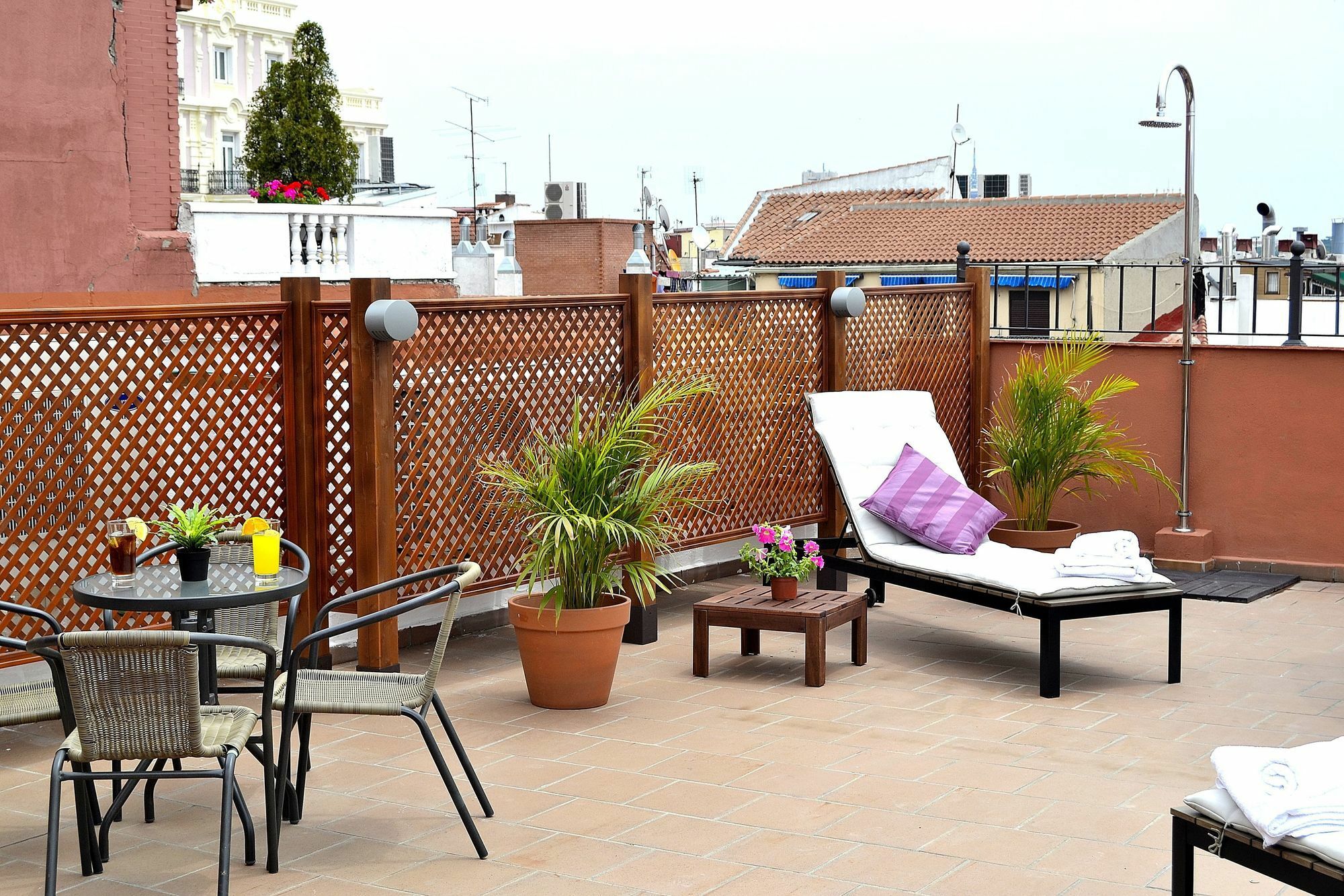 New Point Madrid Apartments Екстер'єр фото