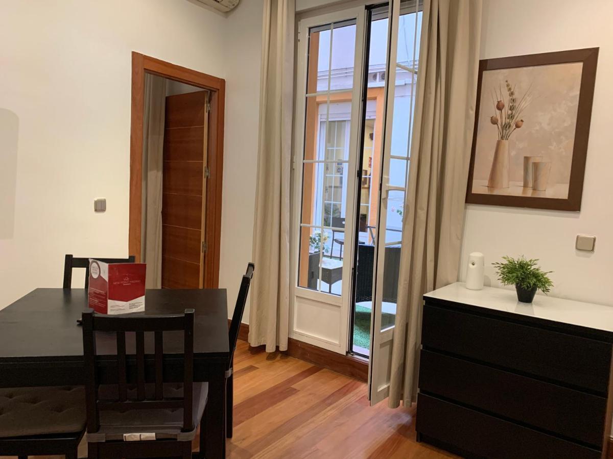 New Point Madrid Apartments Екстер'єр фото