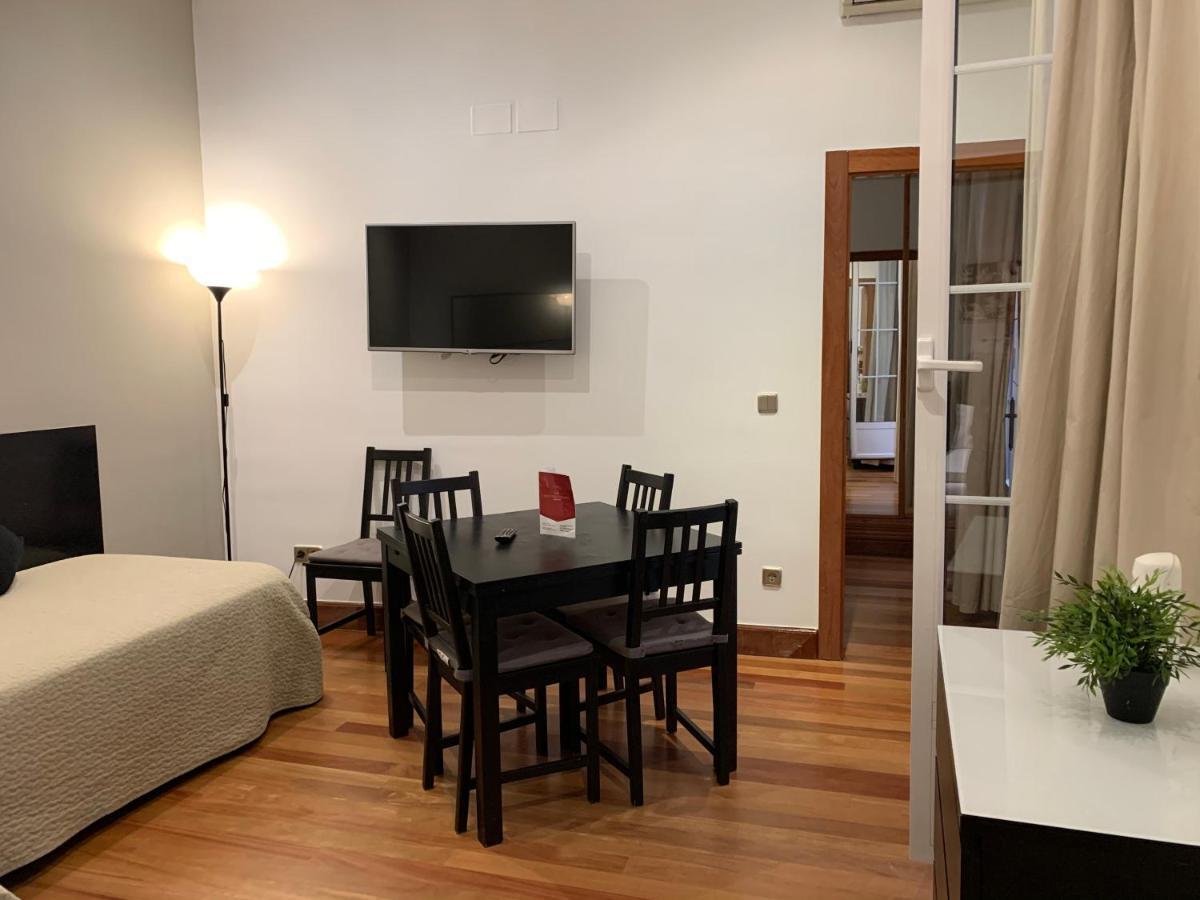 New Point Madrid Apartments Екстер'єр фото